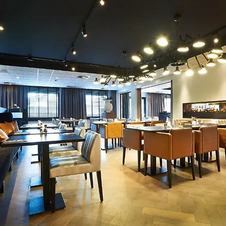 Отель Postillion 4*