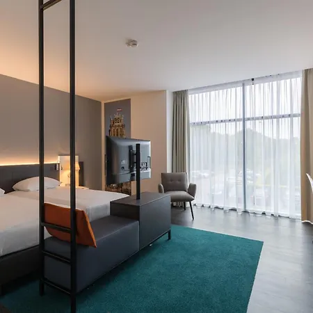 ホテル ポスティリオン ドルトレヒト 4*