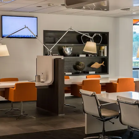 Postillion Hotel 4*