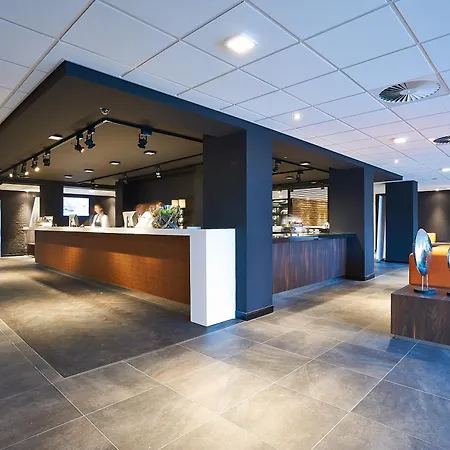 ポスティリオン ドルトレヒト 4*