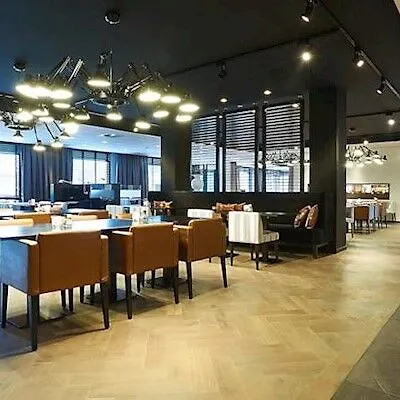 Postillion Hotel