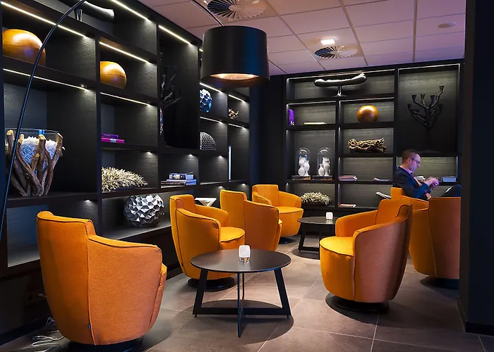 普斯缇里翁多德雷赫特酒店 4*