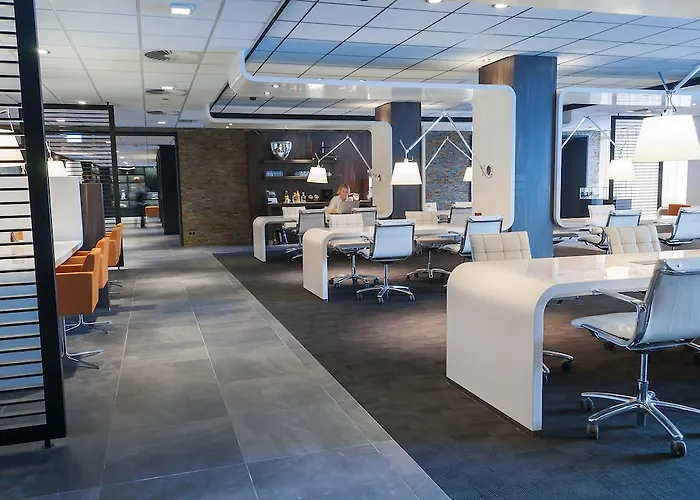 普斯缇里翁多德雷赫特酒店