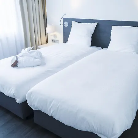 Postillion Otel 4*